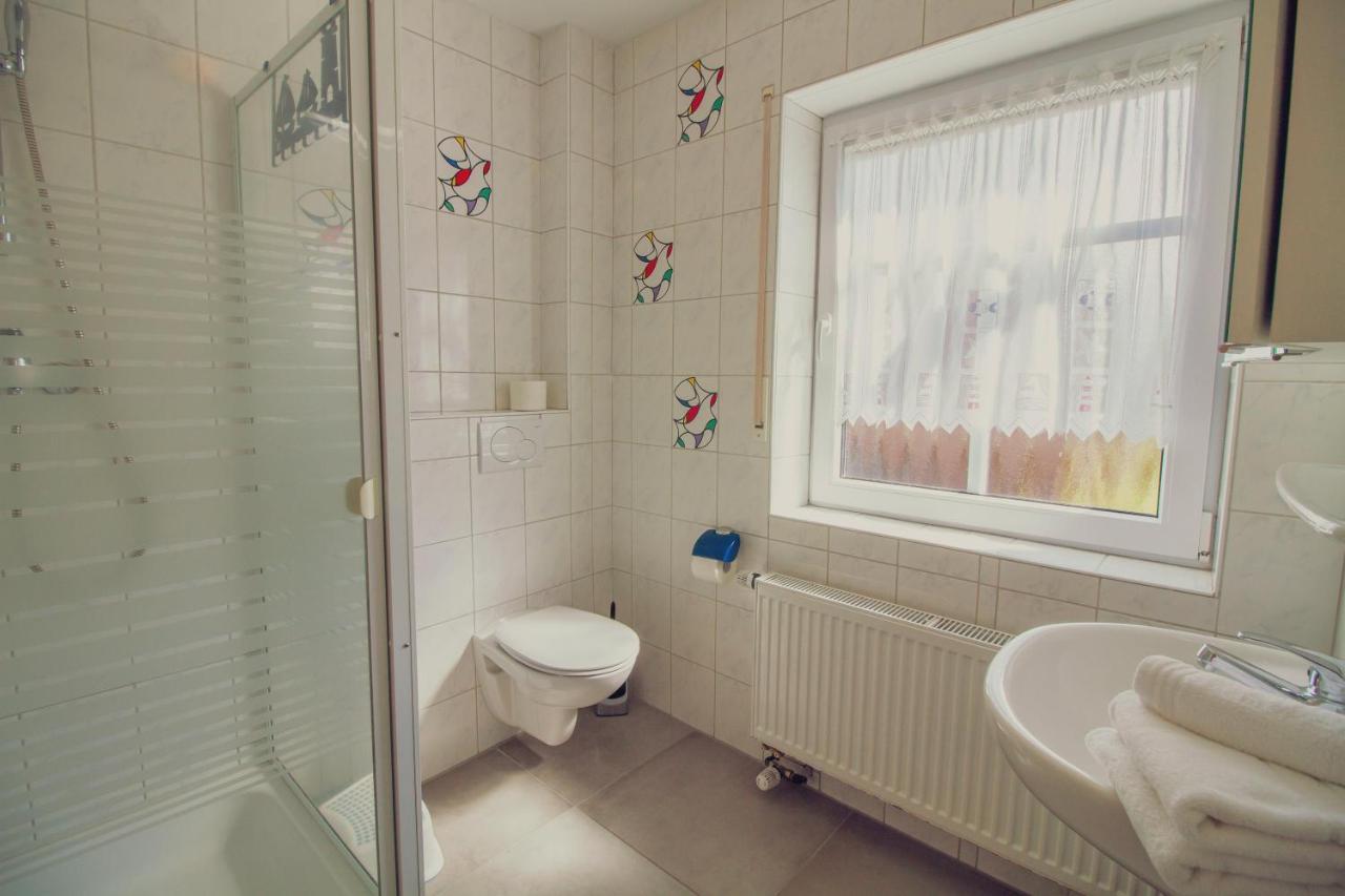 Haus Leuchtturm - Ebbe Apartment ครุมเฮิร์น ภายนอก รูปภาพ