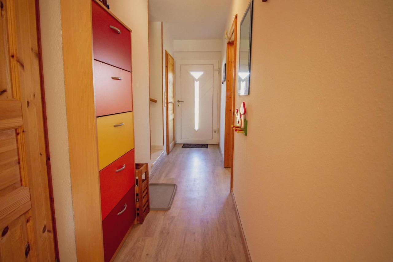 Haus Leuchtturm - Ebbe Apartment ครุมเฮิร์น ภายนอก รูปภาพ