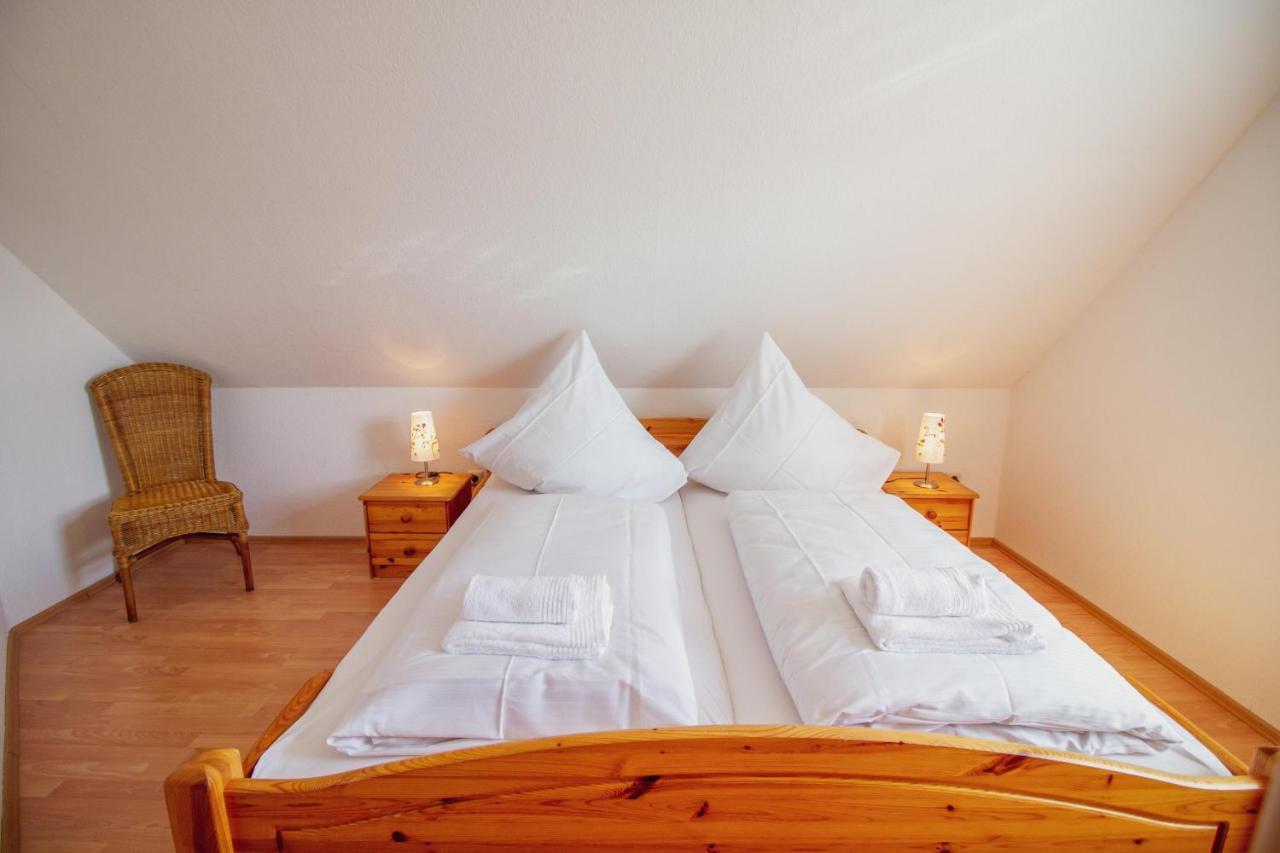 Haus Leuchtturm - Ebbe Apartment ครุมเฮิร์น ภายนอก รูปภาพ