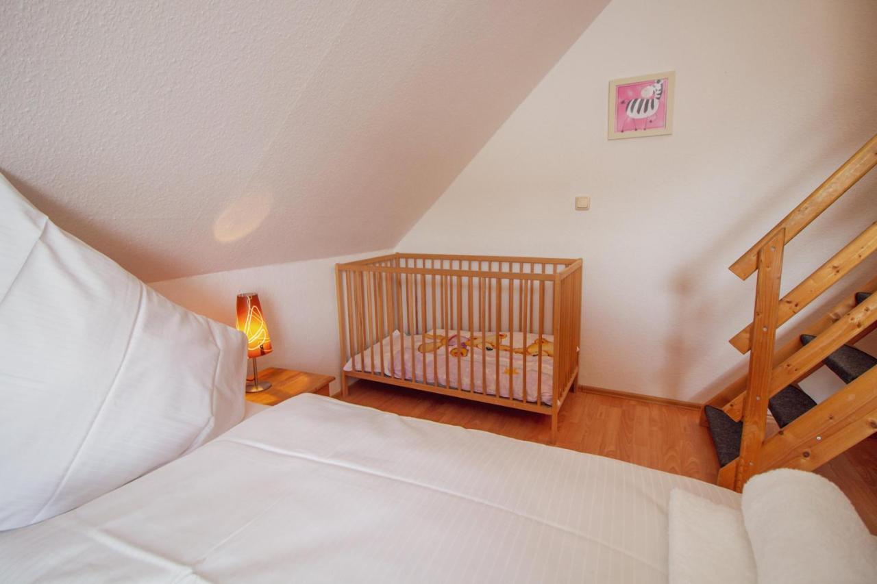 Haus Leuchtturm - Ebbe Apartment ครุมเฮิร์น ภายนอก รูปภาพ